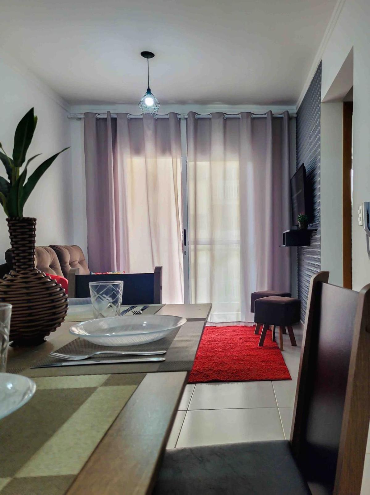 Bem No Centro, Cozinha Completa, Varanda E Garagem Pocos de Caldas Bagian luar foto