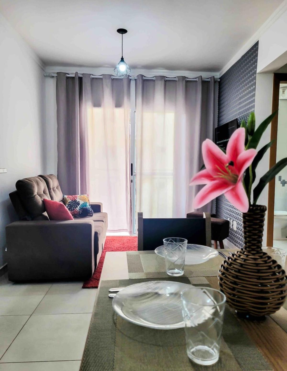 Bem No Centro, Cozinha Completa, Varanda E Garagem Pocos de Caldas Bagian luar foto